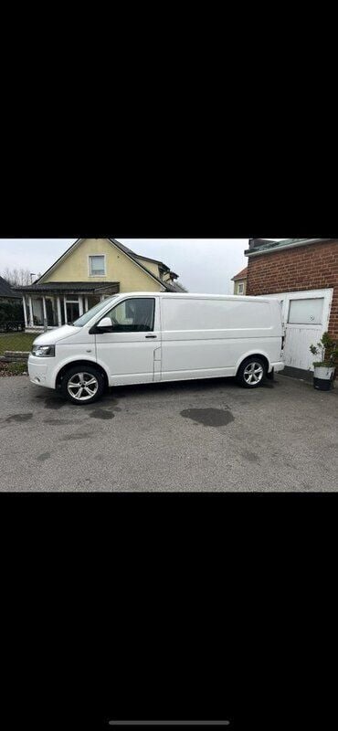Vit Begagnad 2013 VW T5 Van | 128 000 kr (Marknadspris) - Bild 1/4
