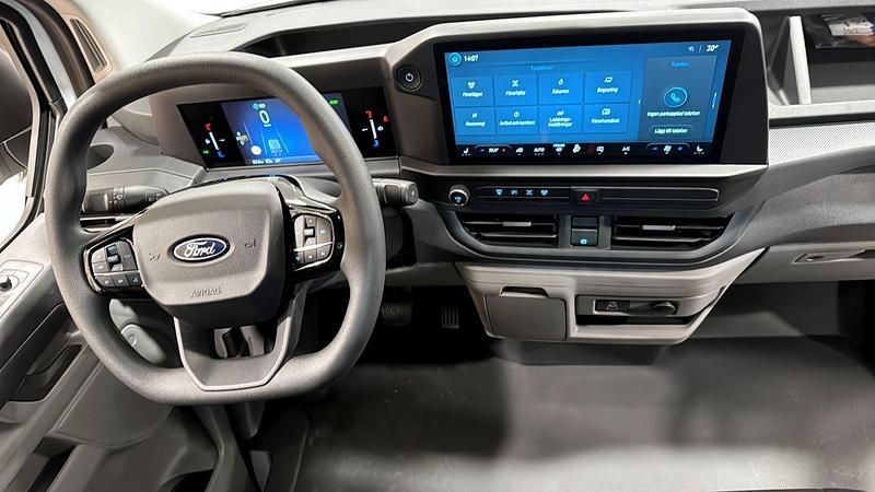 Ny Ford E-Transit 2025 Vit Van