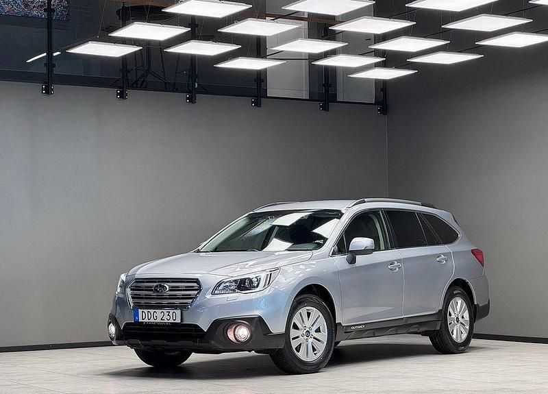 Silver Begagnad 2017 Subaru Outback SUV | 199 900 kr (Marknadspris) - Bild 1/3