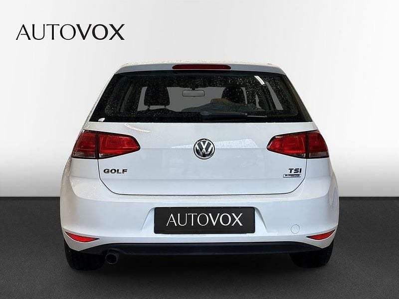 Begagnad VW Golf VII 105 HK (77 kW) 2014 Vit Halvkombi