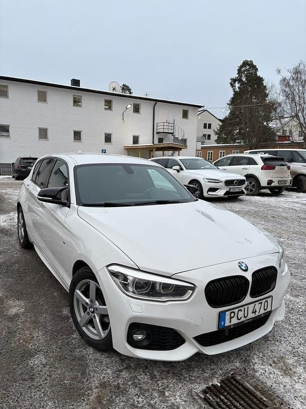 Begagnad BMW 118 136 HK (100 kW) 2017 Halvkombi