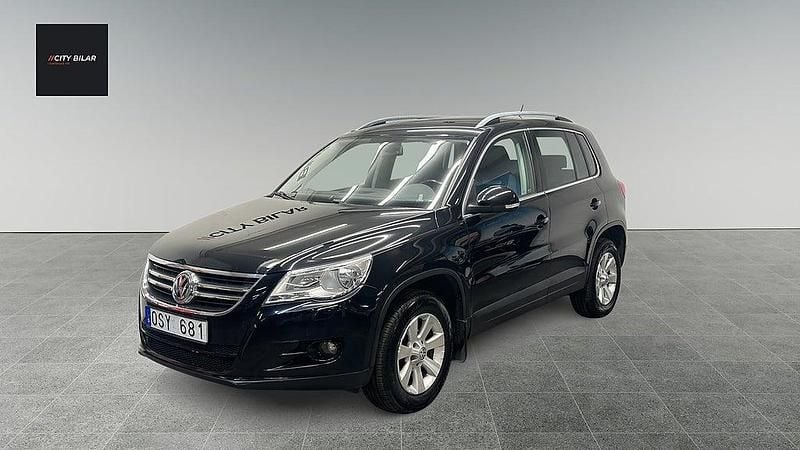 Begagnad VW Tiguan 170 HK (125 kW) 2008 Svart SUV
