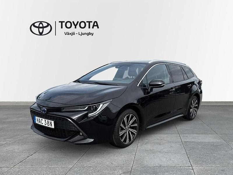 Svart Begagnad 2022 Toyota Corolla Style Kombi | 259 000 kr (Bra pris) - Bild 1/3