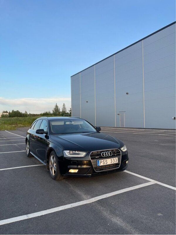 Svart Begagnad 2013 Audi A4 Kombi | 84 900 kr (Marknadspris) - Bild 1/4