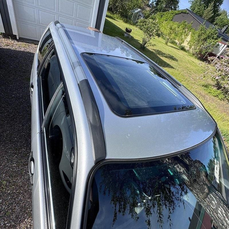 Grå Begagnad 2004 Subaru Forester SUV | 38 000 kr (Bra pris) - Bild 1/4