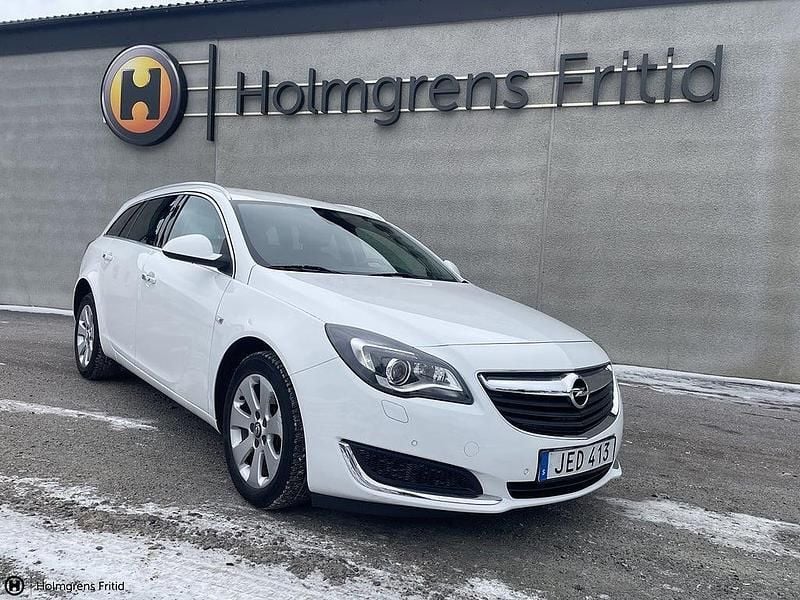 Vit Begagnad 2015 Opel Insignia Kombi | 117 900 kr (Marknadspris) - Bild 1/4