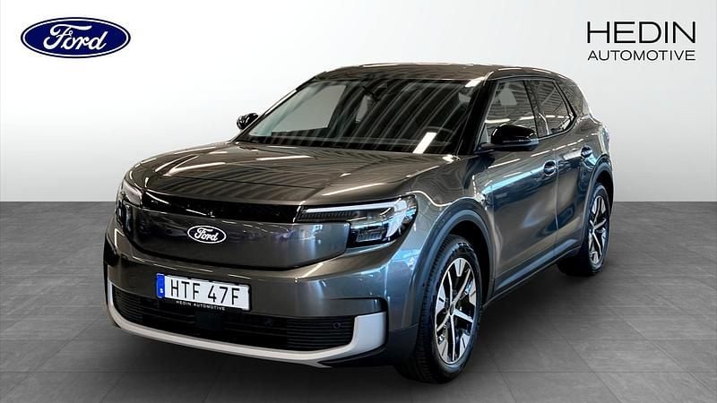 Grå (grey) Ny 2025 Ford Explorer Business Edition SUV | 514 900 kr (Marknadspris) - Bild 1/4