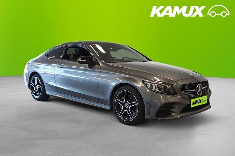 Grå Begagnad 2019 Mercedes C300 AMG Sportkupé | 359 800 kr (Marknadspris) - Bild 1/3