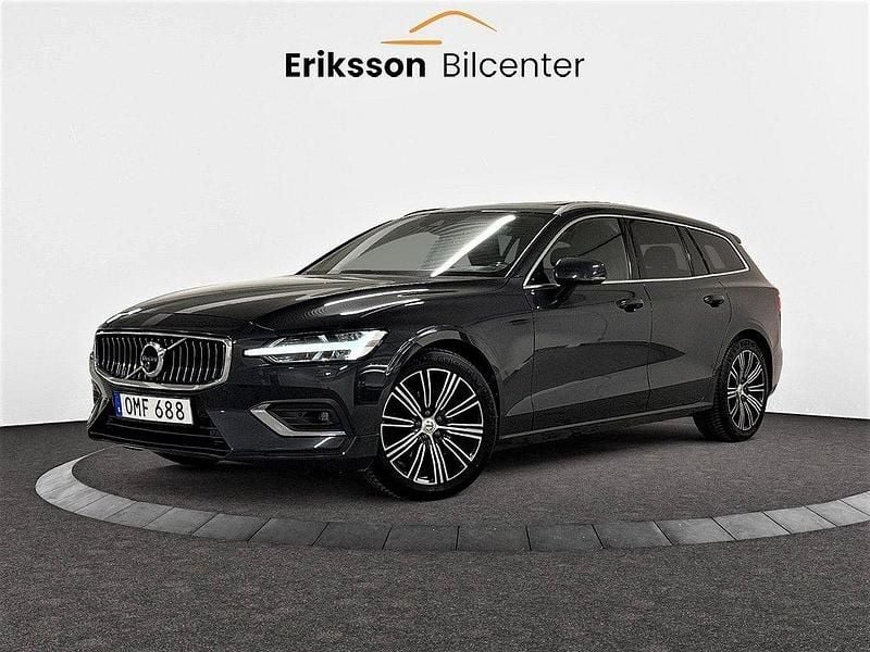 Grå Begagnad 2018 Volvo V60 Inscription Kombi | 309 900 kr (Dyr) - Bild 1/4