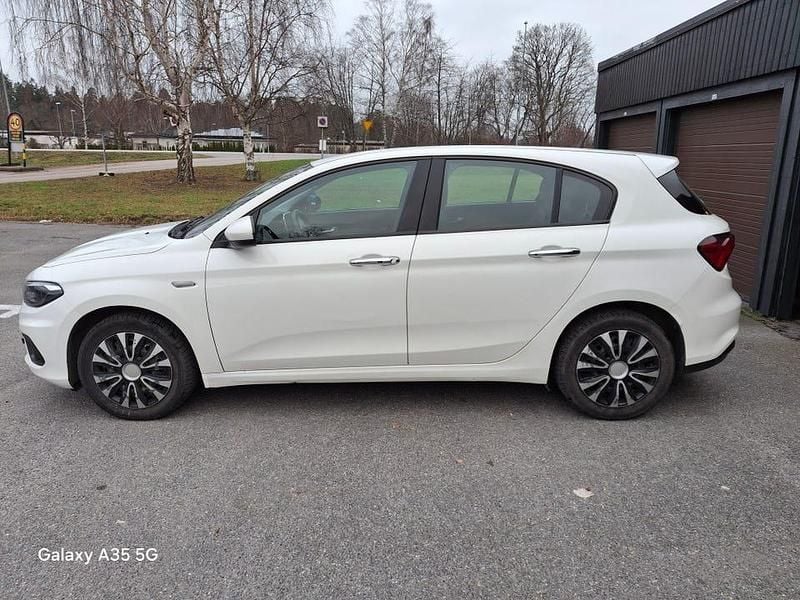 Begagnad 2017 Fiat Tipo Halvkombi | 95 000 kr (Superpris) - Bild 1/4