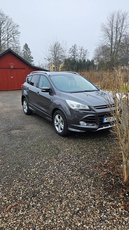 Begagnad Ford Kuga 180 HK (132 kW) 2016 SUV