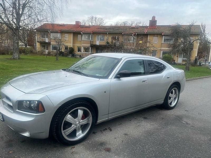 Begagnad Dodge Charger 193 HK (141 kW) 2007 Sedan