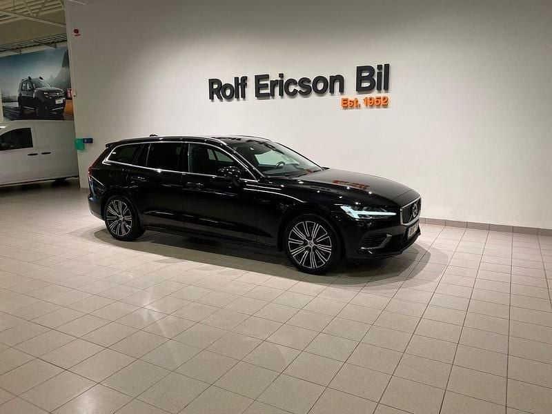 Svart Begagnad 2021 Volvo V60 Inscription Kombi | 319 500 kr (Bra pris) - Bild 1/4