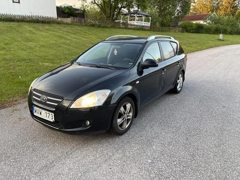 Svart Begagnad 2008 Kia Ceed Sportswagon 4 Kombi | 23 000 kr (Bra pris) - Bild 1/4