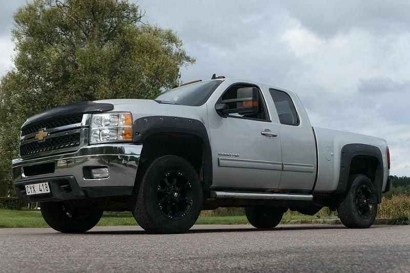 Silver Begagnad 2011 Chevrolet Silverado Van | 260 000 kr - Bild 1/4