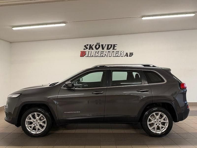 Begagnad Jeep Cherokee Longitude 170 HK (125 kW) 2014 Grön (gråmetallic) SUV