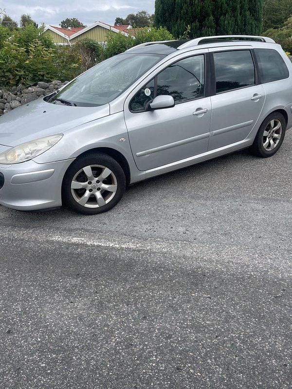 Grå Begagnad 2007 Peugeot 307 Kombi | 12 500 kr (Bra pris) - Bild 1/1