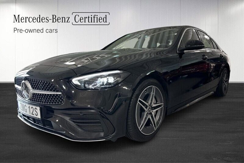 Svart (black) Begagnad 2021 Mercedes C220 AMG Sedan | 399 900 kr (Marknadspris) - Bild 1/4