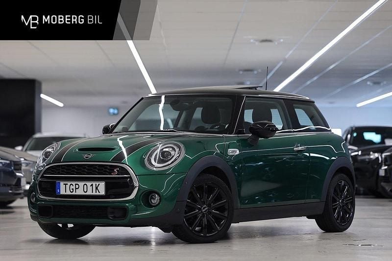 Grön Begagnad 2020 Mini Cooper Halvkombi | 219 900 kr (Marknadspris) - Bild 1/3
