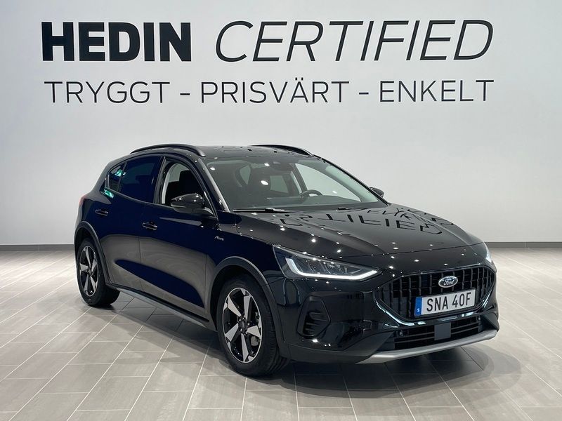 Svart Begagnad 2023 Ford Focus Active Kombi | 274 900 kr (Dyr) - Bild 1/4
