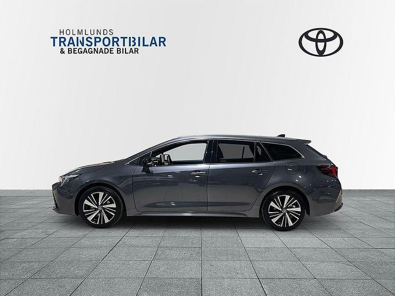 Begagnad Toyota Corolla Style 141 HK (103 kW) 2025 Grå Kombi