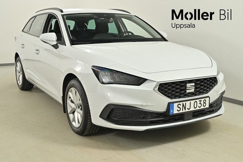 Vit Begagnad 2024 Seat Leon ST Style Kombi | 229 000 kr (Bra pris) - Bild 1/4