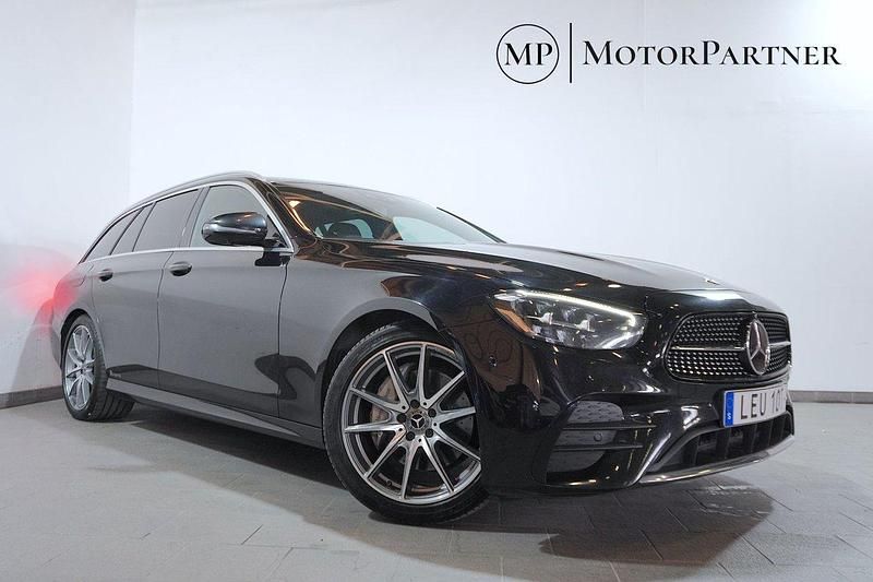 Svart Begagnad 2022 Mercedes E220 AMG Kombi | 349 900 kr (Marknadspris) - Bild 1/4