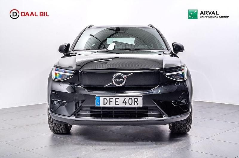 Begagnad Volvo XC40 Single Motor 175 kW (238 HK) 2022 Svart SUV