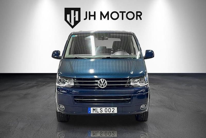 Begagnad VW Multivan Highline 180 HK (132 kW) 2011 Blå Van