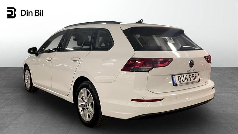 Begagnad VW Golf VIII 131 HK (96 kW) 2022 Pure white Kombi