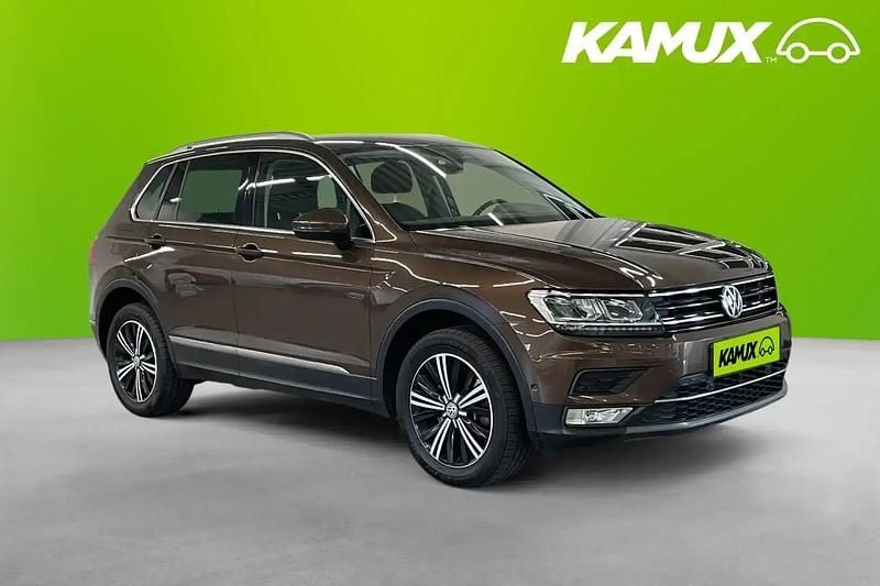Brun Begagnad 2016 VW Tiguan Sport SUV | 219 800 kr (Marknadspris) - Bild 1/4