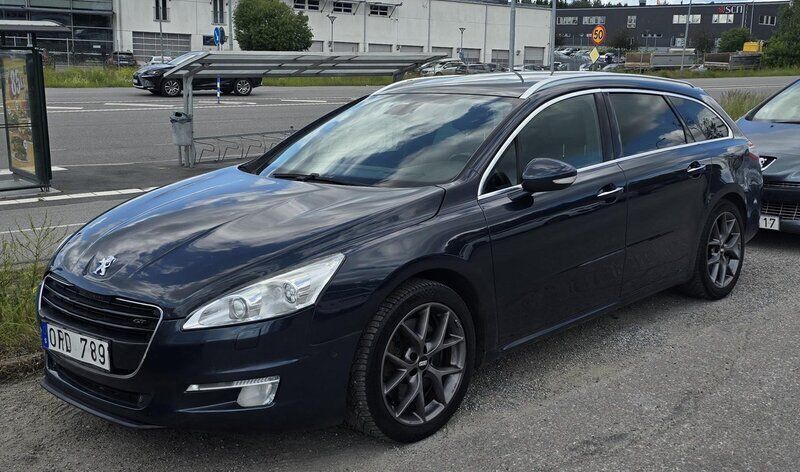 Blå Begagnad 2012 Peugeot 508 Kombi | 70 000 kr (Marknadspris) - Bild 1/4