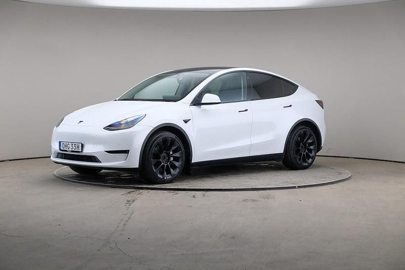 Begagnad Tesla Model Y Long Range AWD 378 kW (514 HK) 2022 Vit SUV