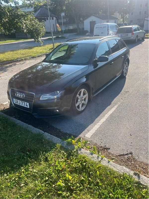 Svart Begagnad 2010 Audi A4 Kombi | 53 000 kr (Bra pris) - Bild 1/4