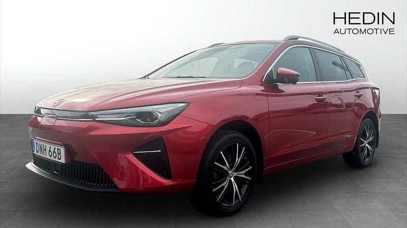 Röd (red) Begagnad 2022 MG MG5 EV Luxury Kombi | 229 900 kr (Bra pris) - Bild 1/4
