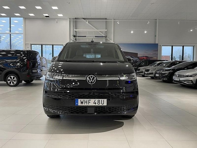 Ny VW Multivan 245 HK (180 kW) 2025 Svart Van