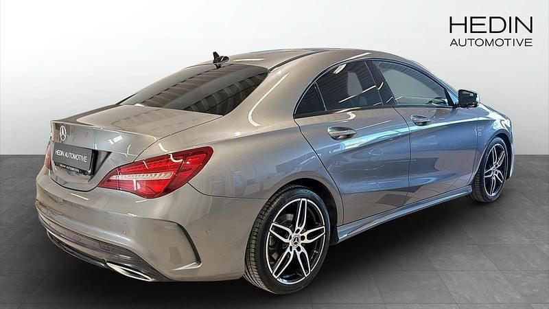 Begagnad Mercedes CLA200 136 HK (100 kW) 2018 Grå Sedan