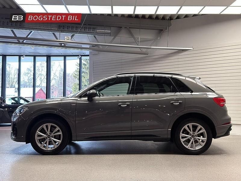 Begagnad Audi Q3 S-Line 245 HK (180 kW) 2021 Grå SUV