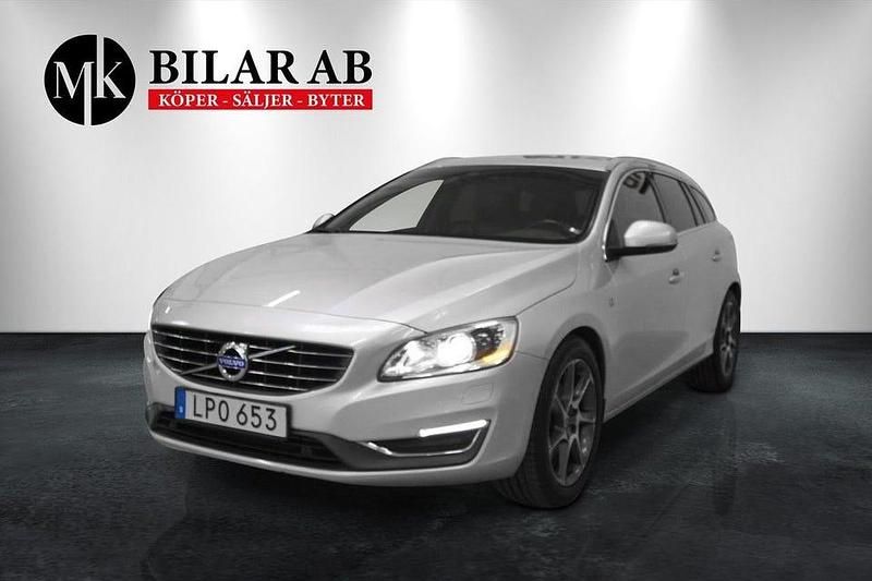 Silver Begagnad 2014 Volvo V60 Momentum Kombi | 164 900 kr (Lite dyr) - Bild 1/4