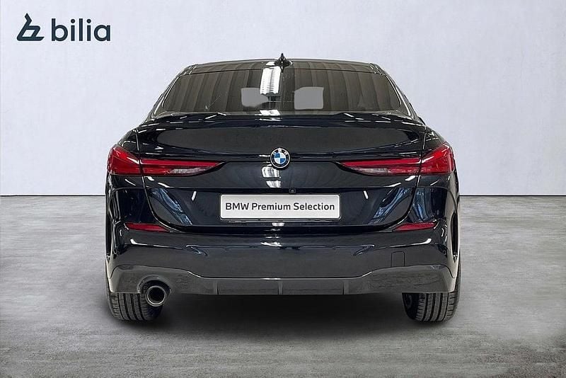 Begagnad BMW 218 M Sport 136 HK (100 kW) 2022 Saphire svart metallic Sportkupé