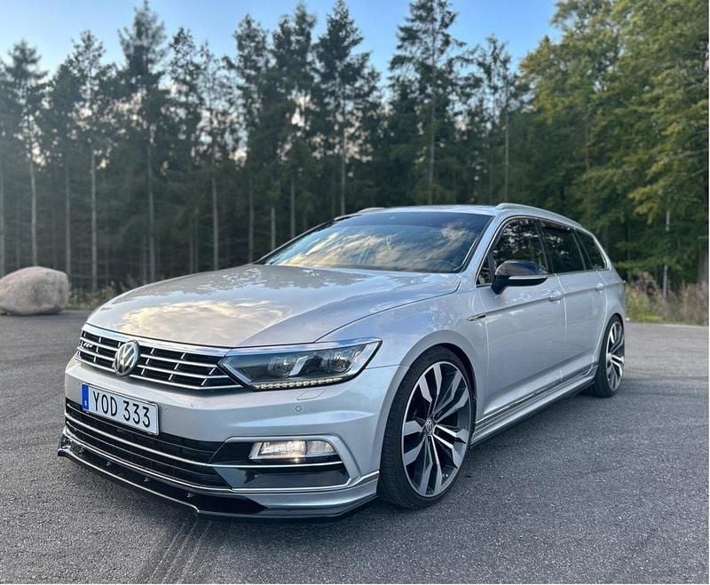 Silver Begagnad 2018 VW Passat GT Kombi | 214 900 kr (Marknadspris) - Bild 1/4