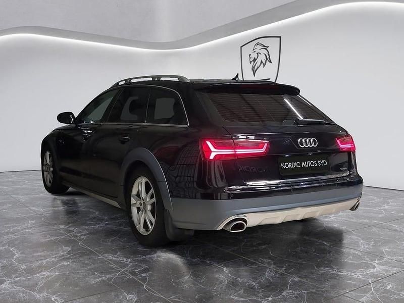 Begagnad Audi A6 Allroad 218 HK (160 kW) 2017 Svart Kombi