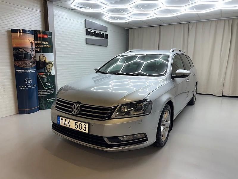 Silver Begagnad 2011 VW Passat GT Kombi | 59 900 kr (Marknadspris) - Bild 1/4