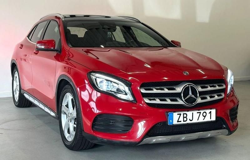 Begagnad Mercedes GLA200 AMG 156 HK (114 kW) 2017 Röd SUV