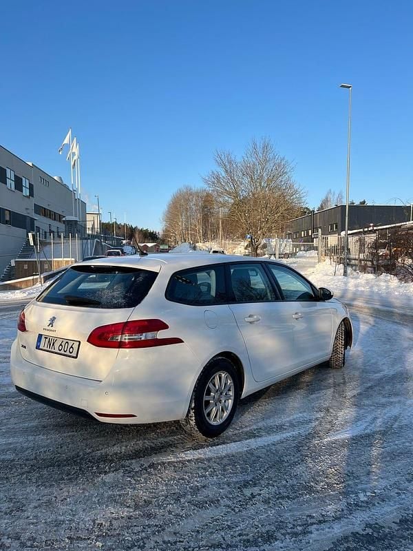 Begagnad Peugeot 308 SW 131 HK (96 kW) 2015 Kombi