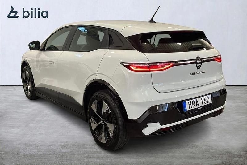 Begagnad Renault Mégane IV Equilibre 97 kW (132 HK) 2023 Vit Halvkombi