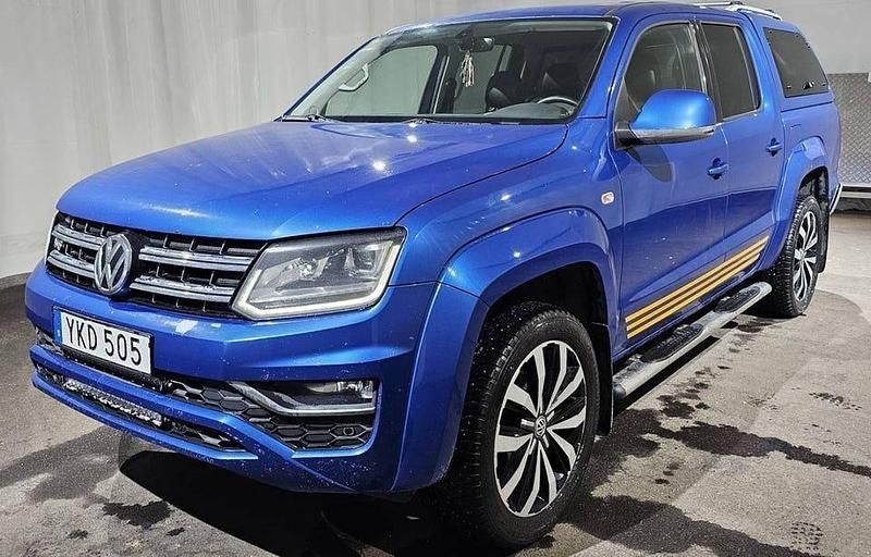 Blå Begagnad 2017 VW Amarok Highline Pickup | 179 900 kr (Marknadspris) - Bild 1/4