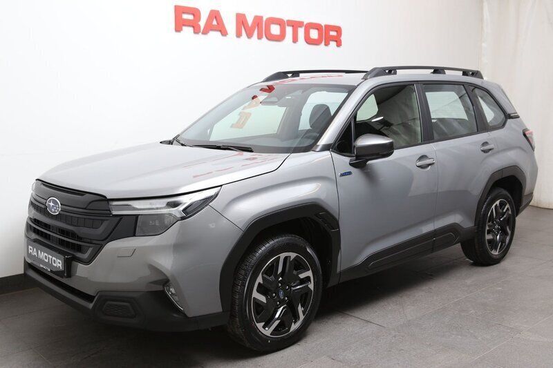 Brun Ny 2025 Subaru Forester SUV | 399 900 kr (Superpris) - Bild 1/4