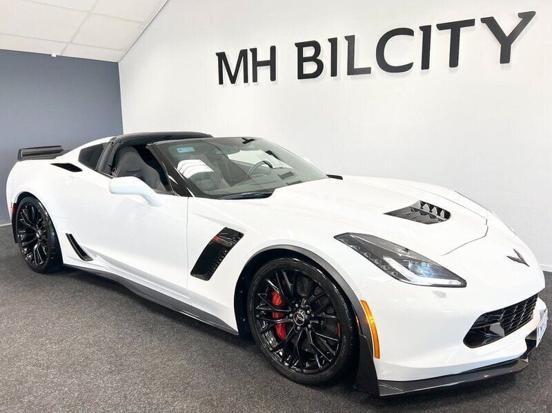 Begagnad 2017 Chevrolet Corvette C7 Sportkupé | 950 000 kr - Bild 1/4