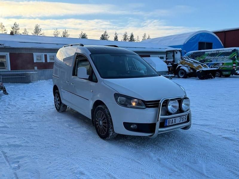 Begagnad VW Caddy Edition 140 HK (102 kW) 2013 Vit Minibuss